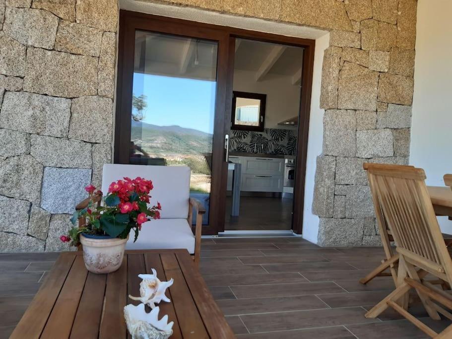 Villa Indipendente Al Mare Budoni تانايونيلا المظهر الخارجي الصورة